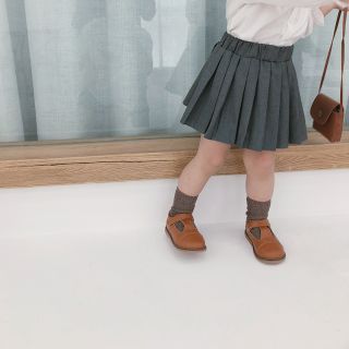 Chân váy xếp ly basic