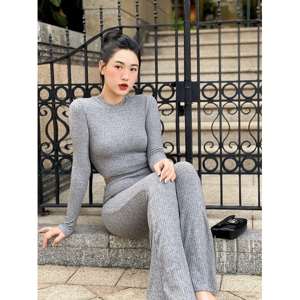 Set áo dài tay và quần loe thun gân