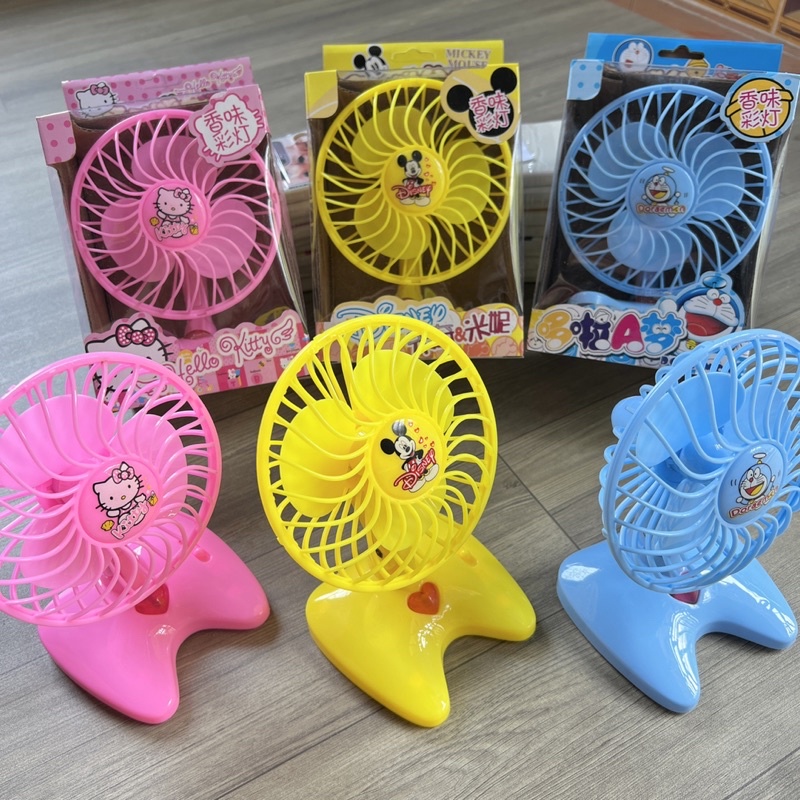 QUẠT MINI ĐỂ BÀN DÙNG PIN