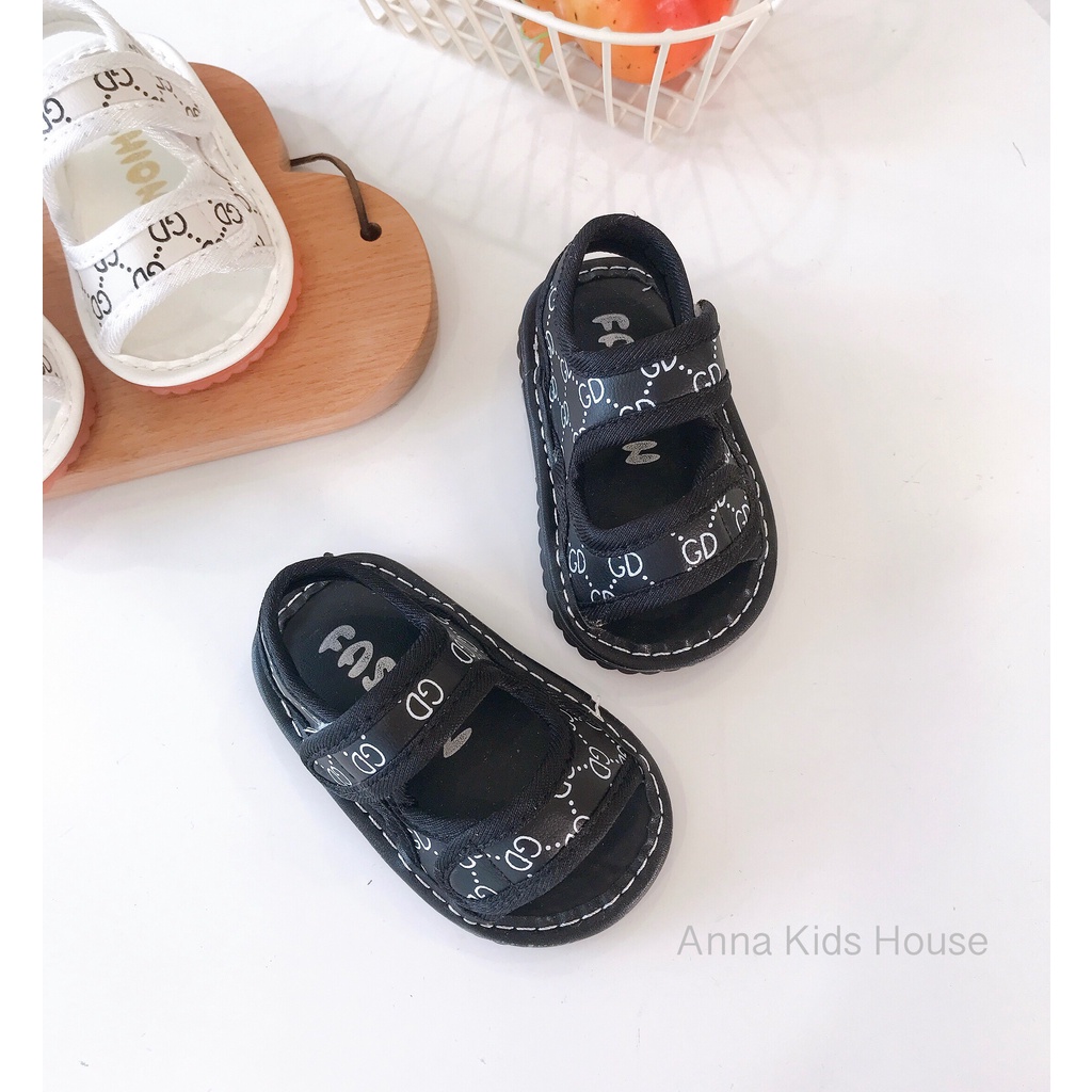 G 90 : Dép sandal cho bé tập đi siêu mềm chân