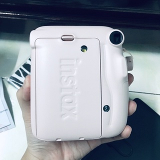 Máy ảnh lấy liền 11