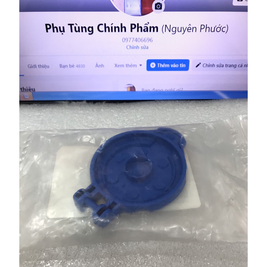 Nắp bình nước rửa kính KIA CARNIVAL  2005 - 2008/ K2700/ SORENTO / SANTAFE -  MÃ PT  986233E000