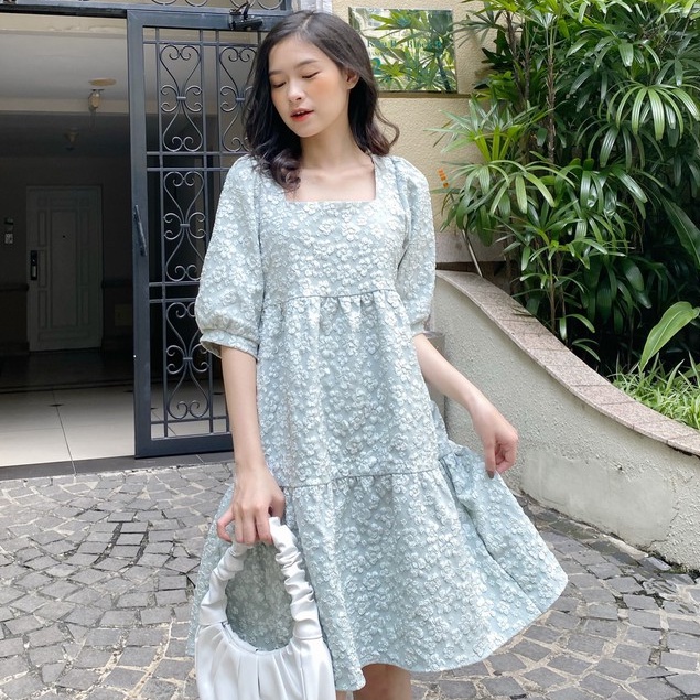 YU CHERRY | Đầm nữ babydoll tay phồng cổ vuông chiết tầng dễ thương Baby Princess Dress YD145