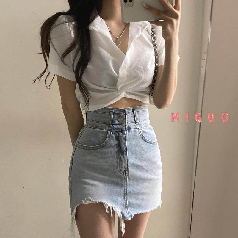 Áo thun cổ chữ V cài nút phong cách retro Hàn Quốc dễ phối đồ