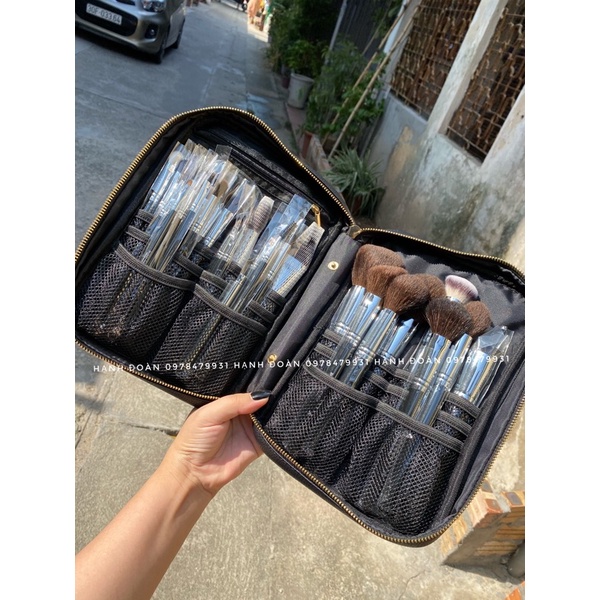 Bộ cọ make up chuyên nghiệp Bobbi Brown 28 cây