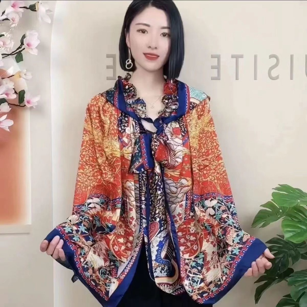 Áo Choàng Chống Nắng Đa Năng Bằng Satin Đính Ngọc Trai Kèm Mũ Trùm Đầu Che Nắng Cao Cấp