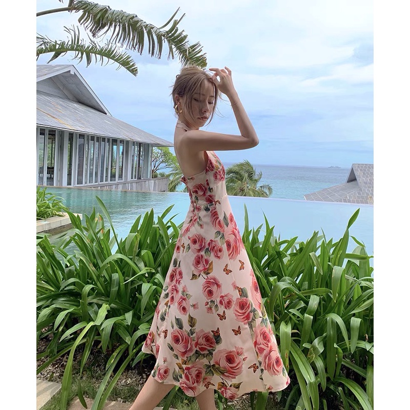 ĐẦM TIỂU THƯ XÒE HOA