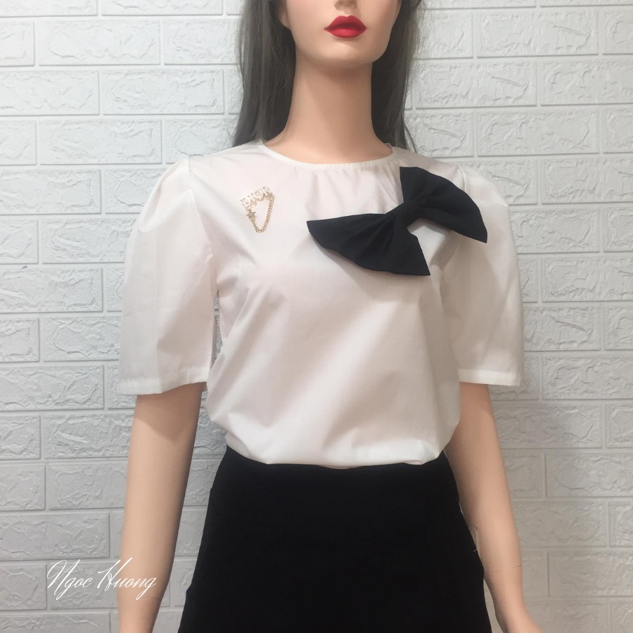 Áo sơ mi Ngọc Hương, thiết kế nơ, dáng suông, tay bồng