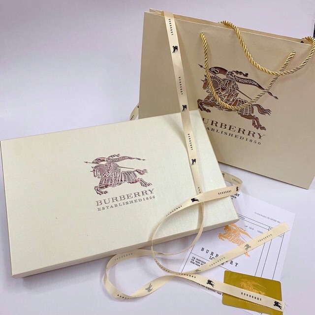 Hộp hãng full box 70k đủ loại.