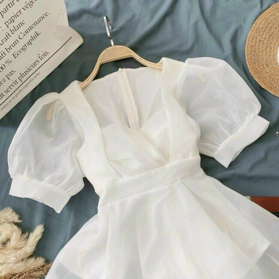 Set đồ nữ Tay Ngắn Cổ Vuông Aó Trắng Phối Quần Umi-TOMGB