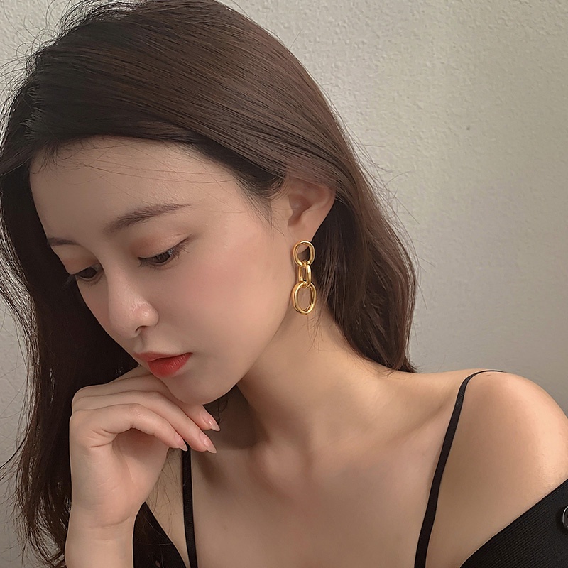 Hoa tai dáng dài thiết kế độc đáo dạng xích