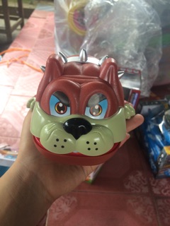 Trò chơi chó cắn tay