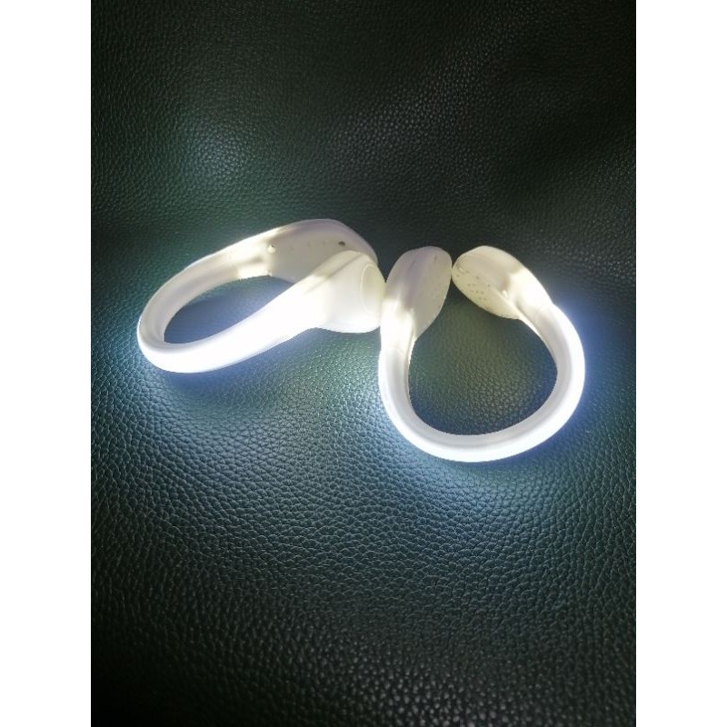 Cặp đèn Led phát sáng kẹp giày