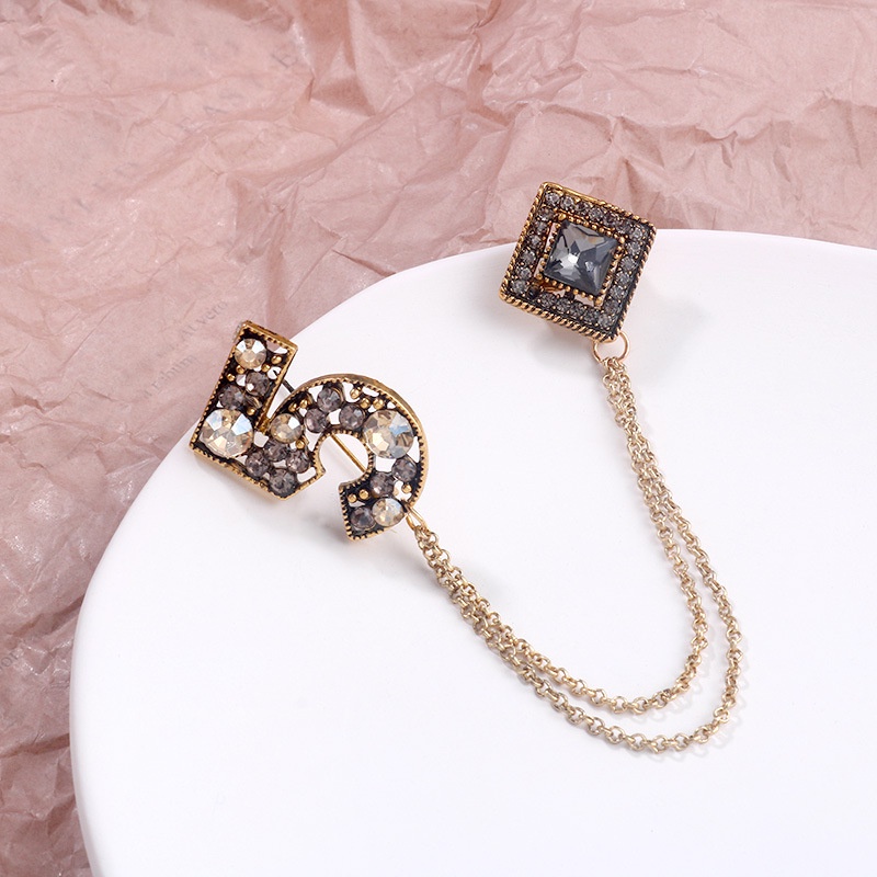 Ghim cài áo hình số 5 đính đá phong cách vintage độc đáo