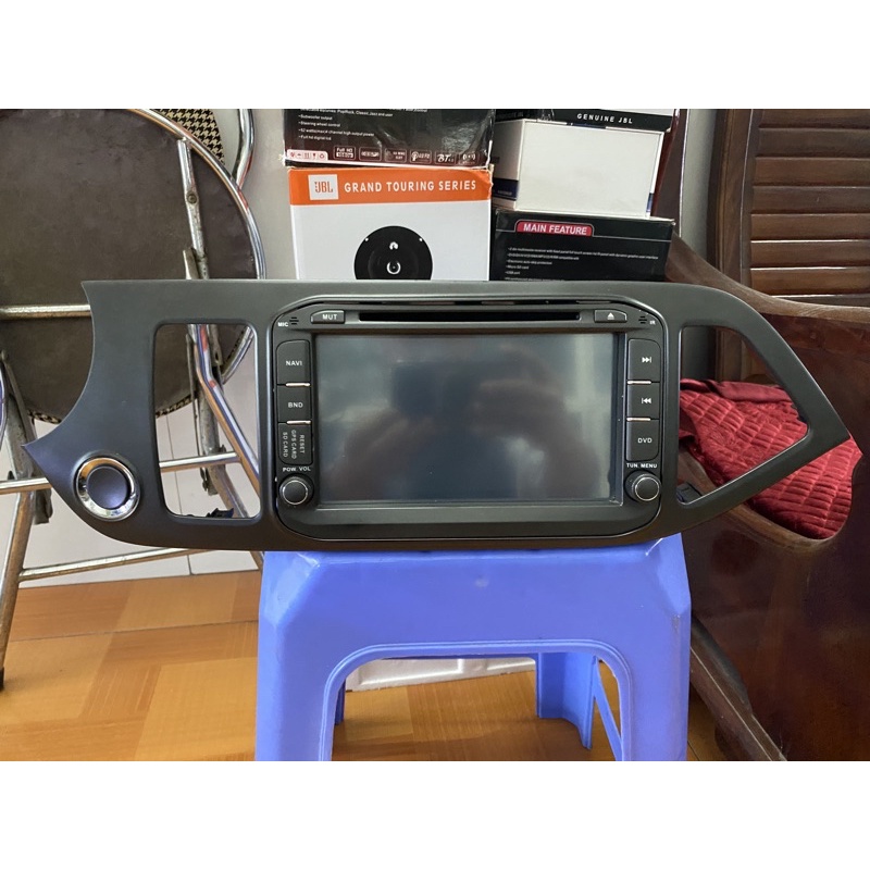 Màn hình theo xe kia morning gps