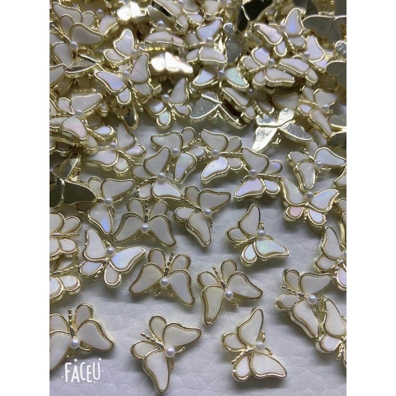 charm bướm cao cấp dạ quang trang trí nail