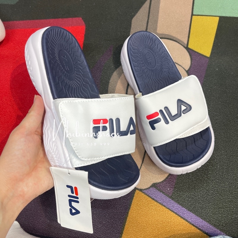 Dép dán in chữ Fila