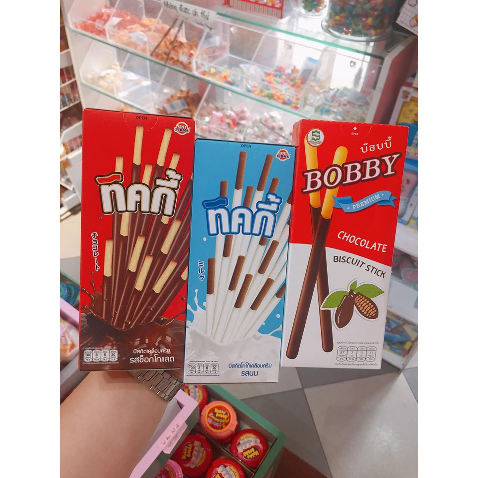 Bánh que socola , sữa, dâu TICKY/ BOBBY Thái Lan. HSD ghi bên dưới