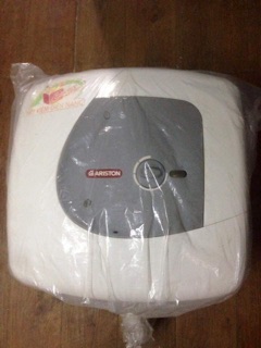 Bình nóng lạnh Ariston 30l