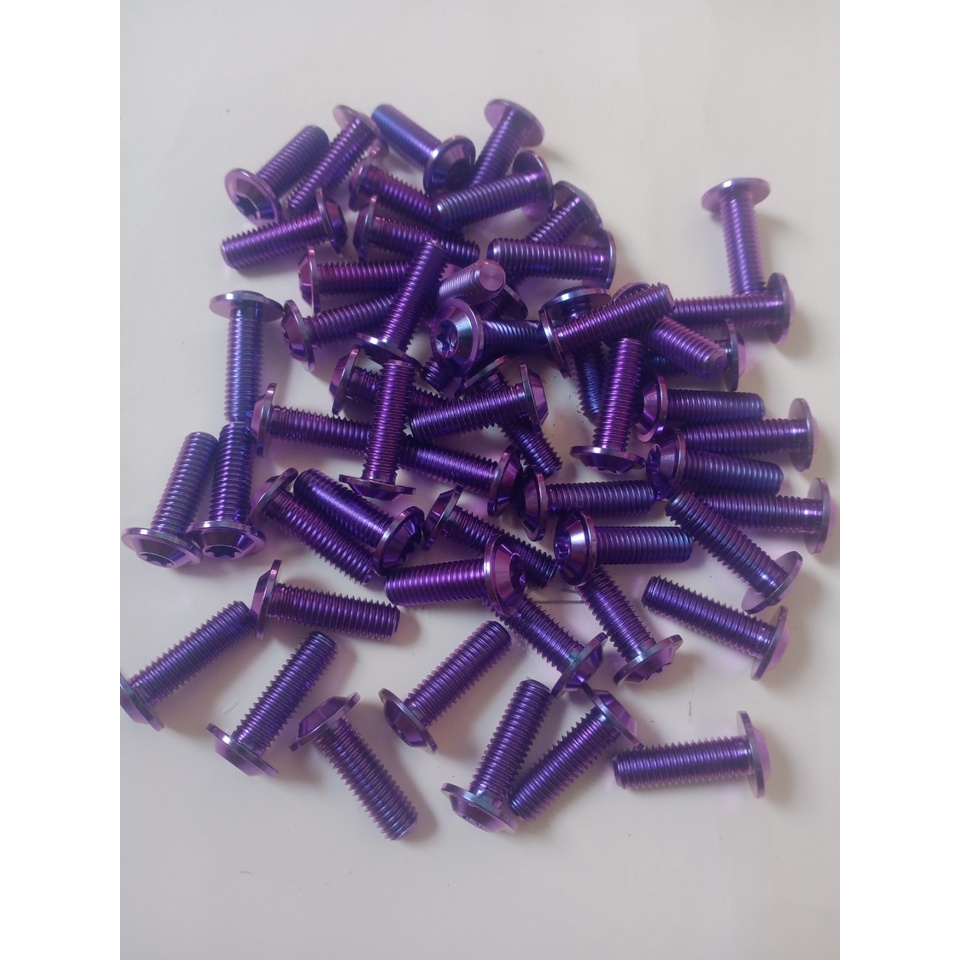 Ốc gr5 6 ly 15.gắn ốp pô dè sau dàn áo yamaha -honda.