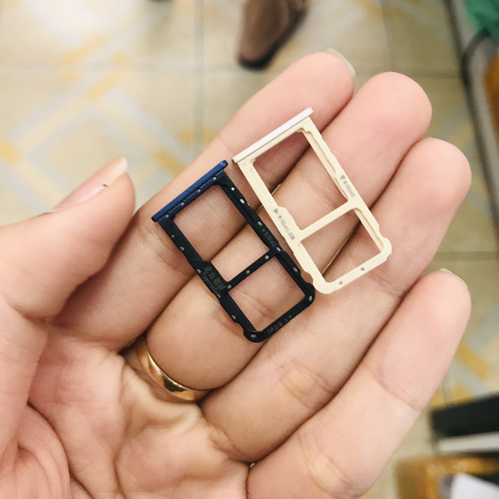 Khay sim Huawei Nova 2i chính hãng ,bảo hành lỗi