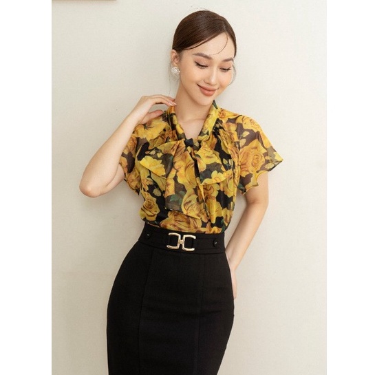 Áo sơ mi nữ ngắn tay kiểu nơ cổ họa tiết hoa vàng ZYM'S HOUSE K1012