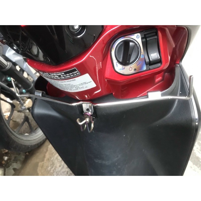 Móc Treo Đồ Inox Gắn Honda Vision 2014 / 2022