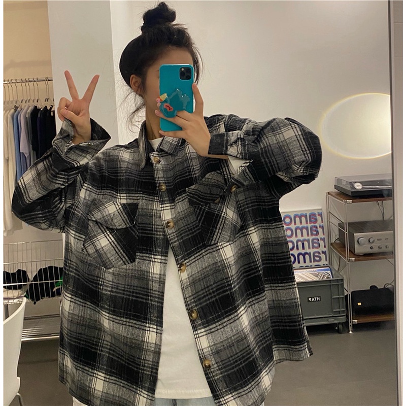 Áo sơ mi tay dài dáng rộng kẻ sọc kiểu retro cá tính