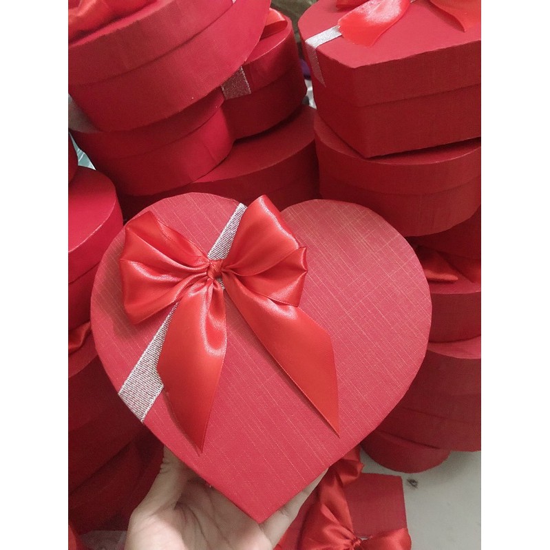 Combo 10 hộp trái tim đk 16-24cm  cao 3-3,5cm