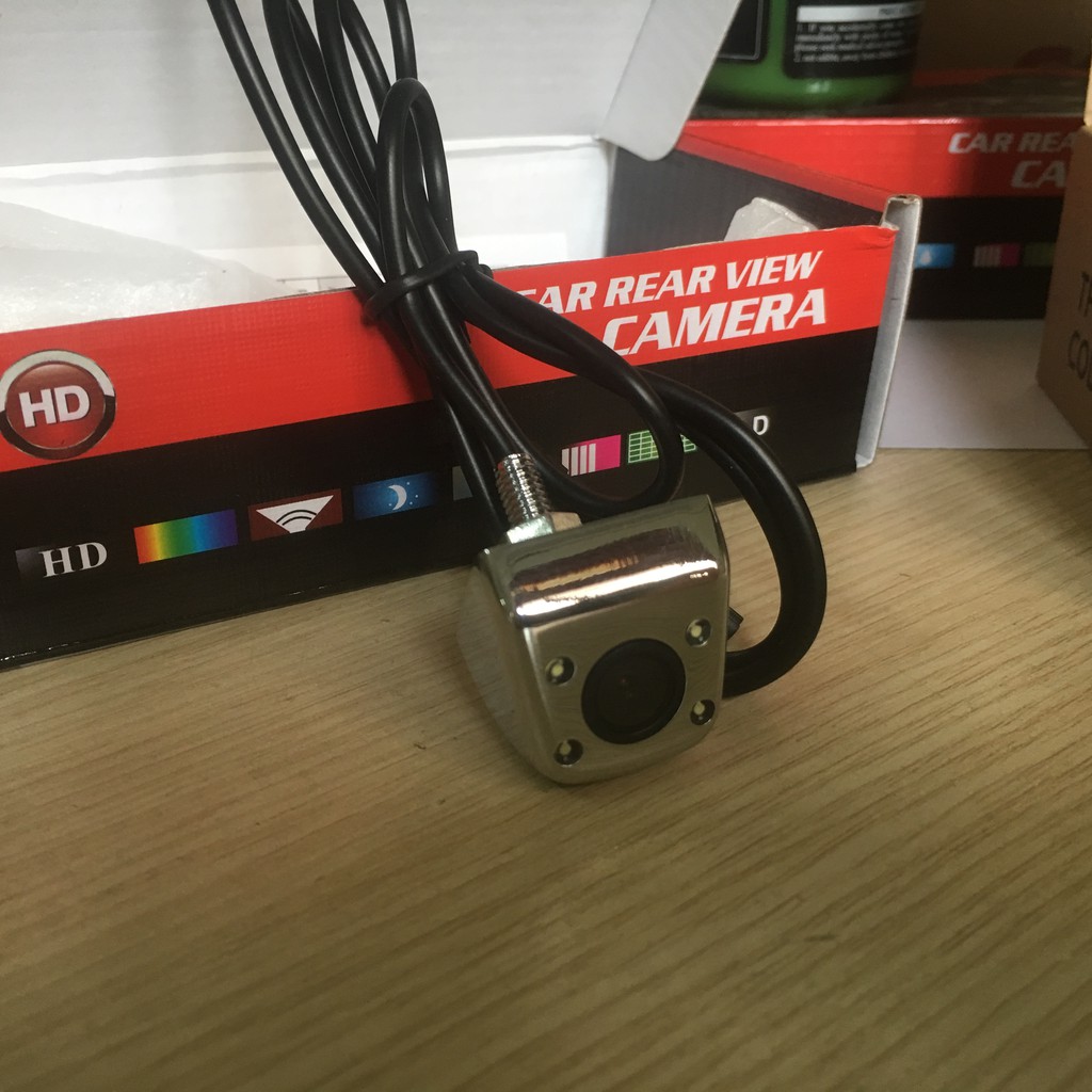 Camera lùi 4 mắt hồng ngoại | BigBuy360 - bigbuy360.vn