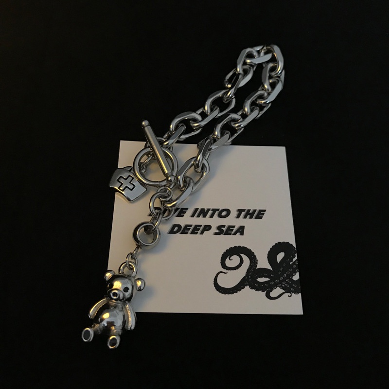 Vòng tay hợp kim mặt hình gấu dễ thương cho nữ