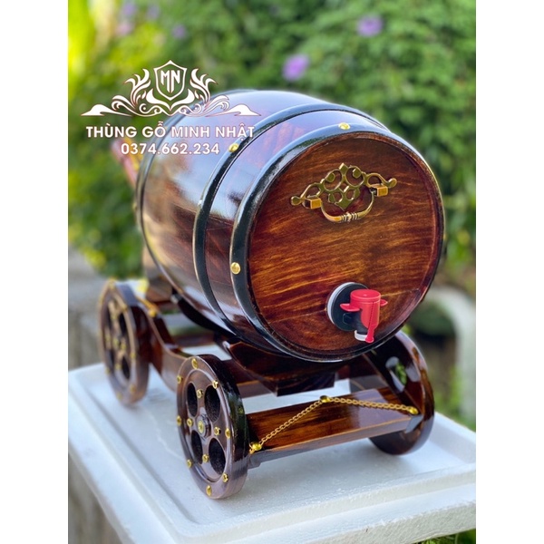 Xe pháo kéo bom trống gỗ