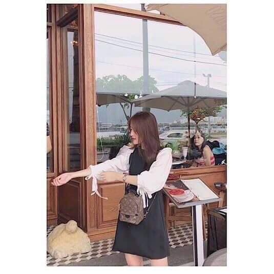 VÁY XUÔNG PHỐI TAY NƠ FULL SZ