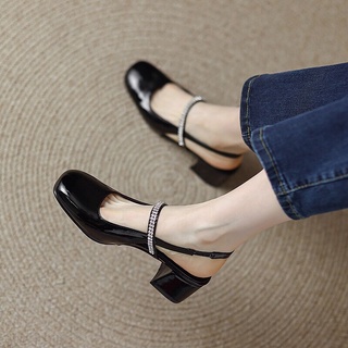 Giày Sandal Nữ Gót 5cm Dây Quai Đá