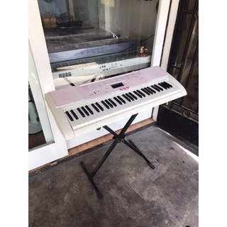 Đàn Organ Casio LK-107 Giá Rẻ | Bảo Hành 1 Năm | Kèm Phụ Kiện | Có Màn hình | Phím Có Đèn LED | Màu Hồng