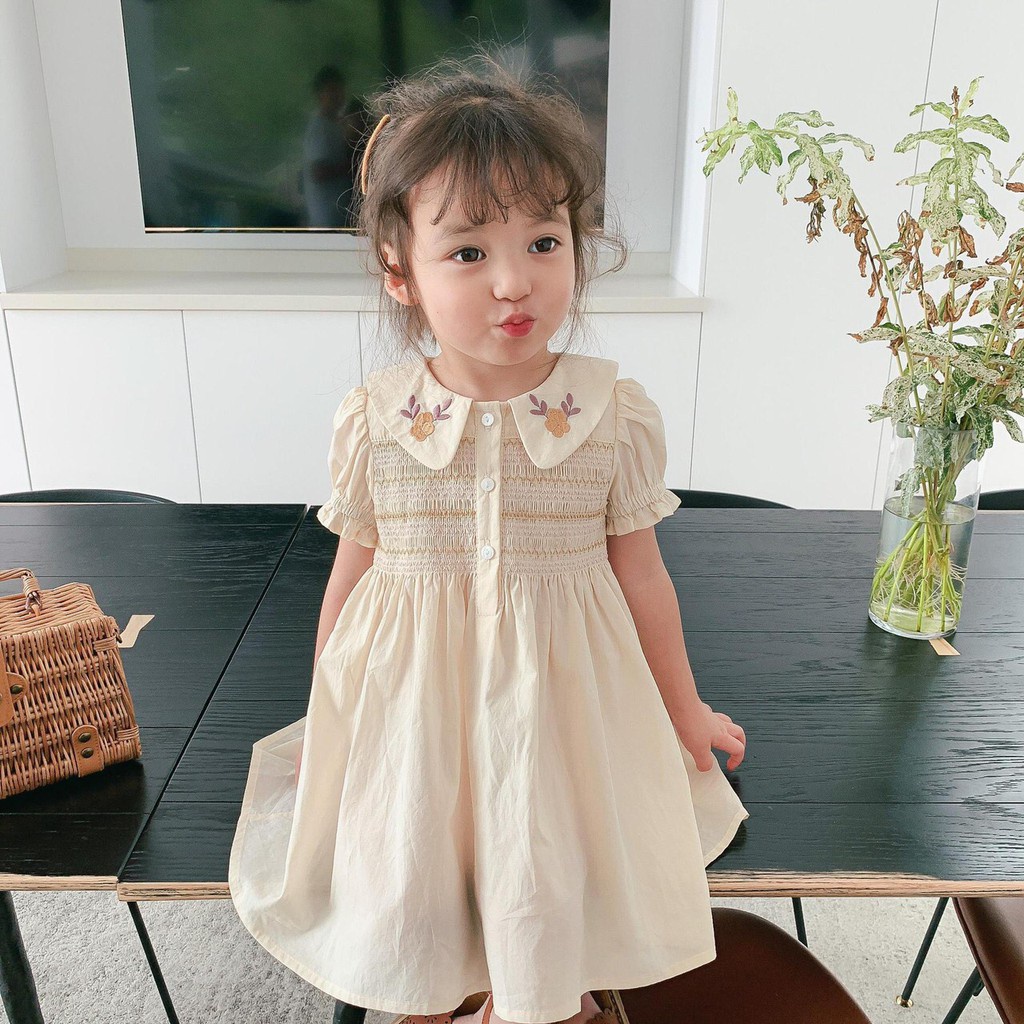 Váy tiểu thư thêu hoa siêu xinh cho bé