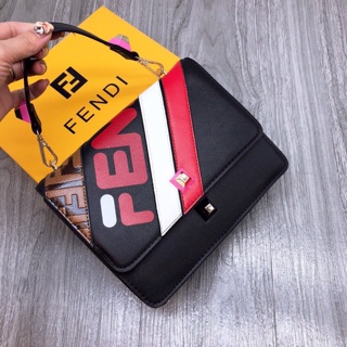 Túi fendi size 23cm