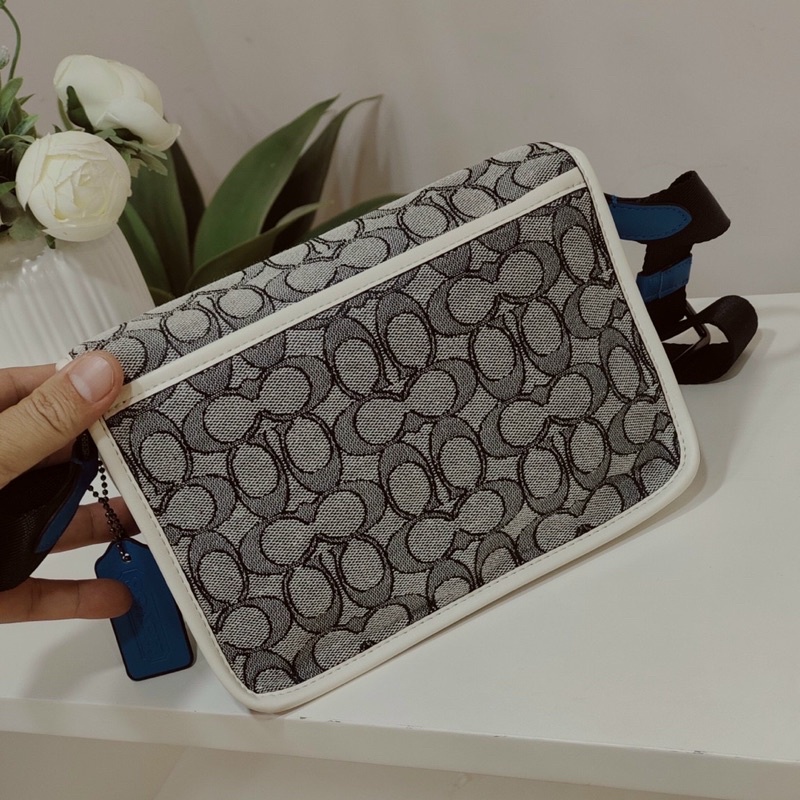 Sẵn - Túi Coach đeo chéo siêu chất