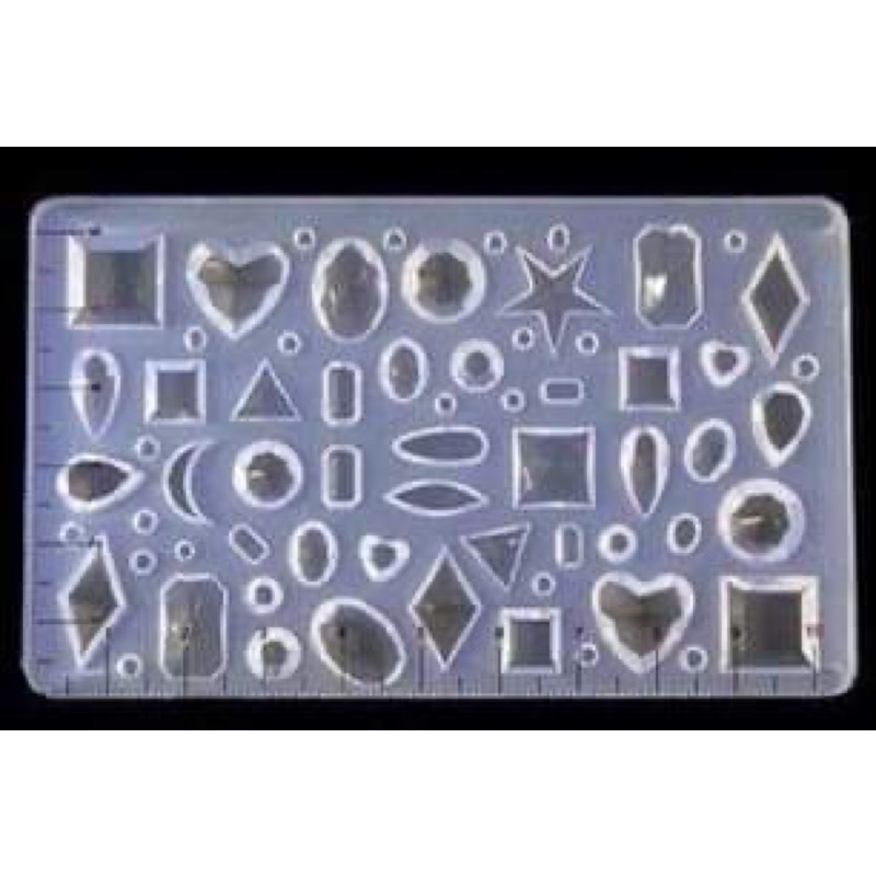 Khuôn silicon Tạo hình charm  “random hình “ deal sốc