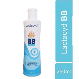 Sữa tắm gội cho bé lactacyd bb 250ml