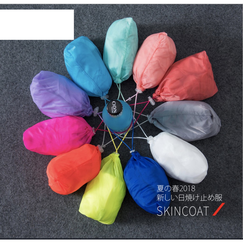 Nhập khẩu - Loại 1 Áo khoác trong suốt túi khoá kéo (kèm túi đựng) | BigBuy360 - bigbuy360.vn