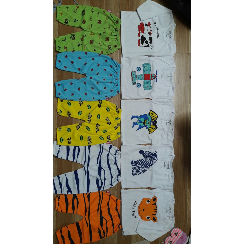 Set 5 bộ cotton 2 chiều hình thú ( Kéo sang xem ảnh thật shop tự chụp)