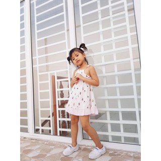 Đầm yếm bé gái