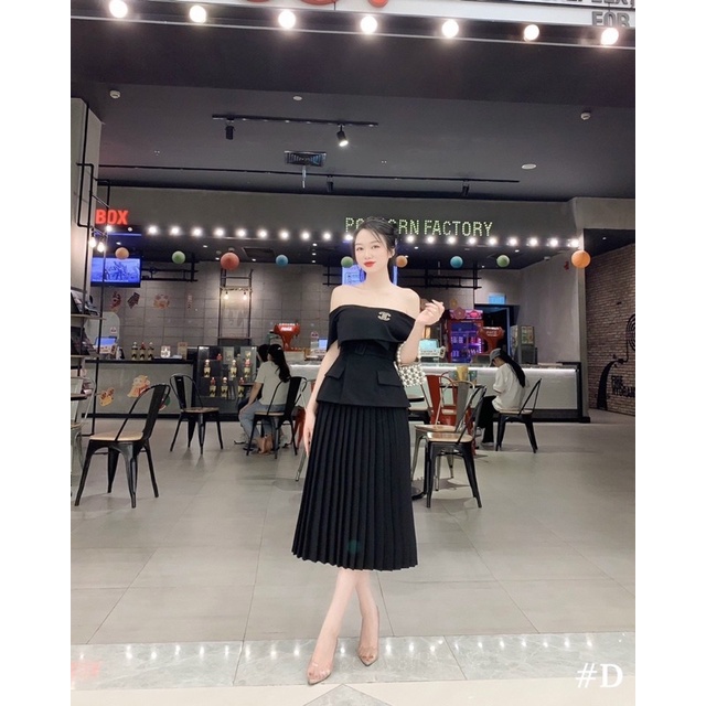 Sét áo trễ vai cv dập ly kèm tag cha nel