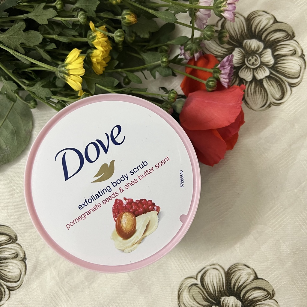Tẩy Da Chết Dove Exfoliating Body Scrub Lựu và bơ hạt mỡ