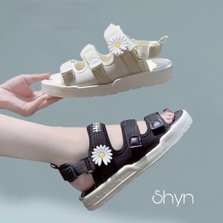 (VIDEO) Sandal nữ học sinh 3 quai chữ kẻ trắng gắn cúc 1 BÔNG