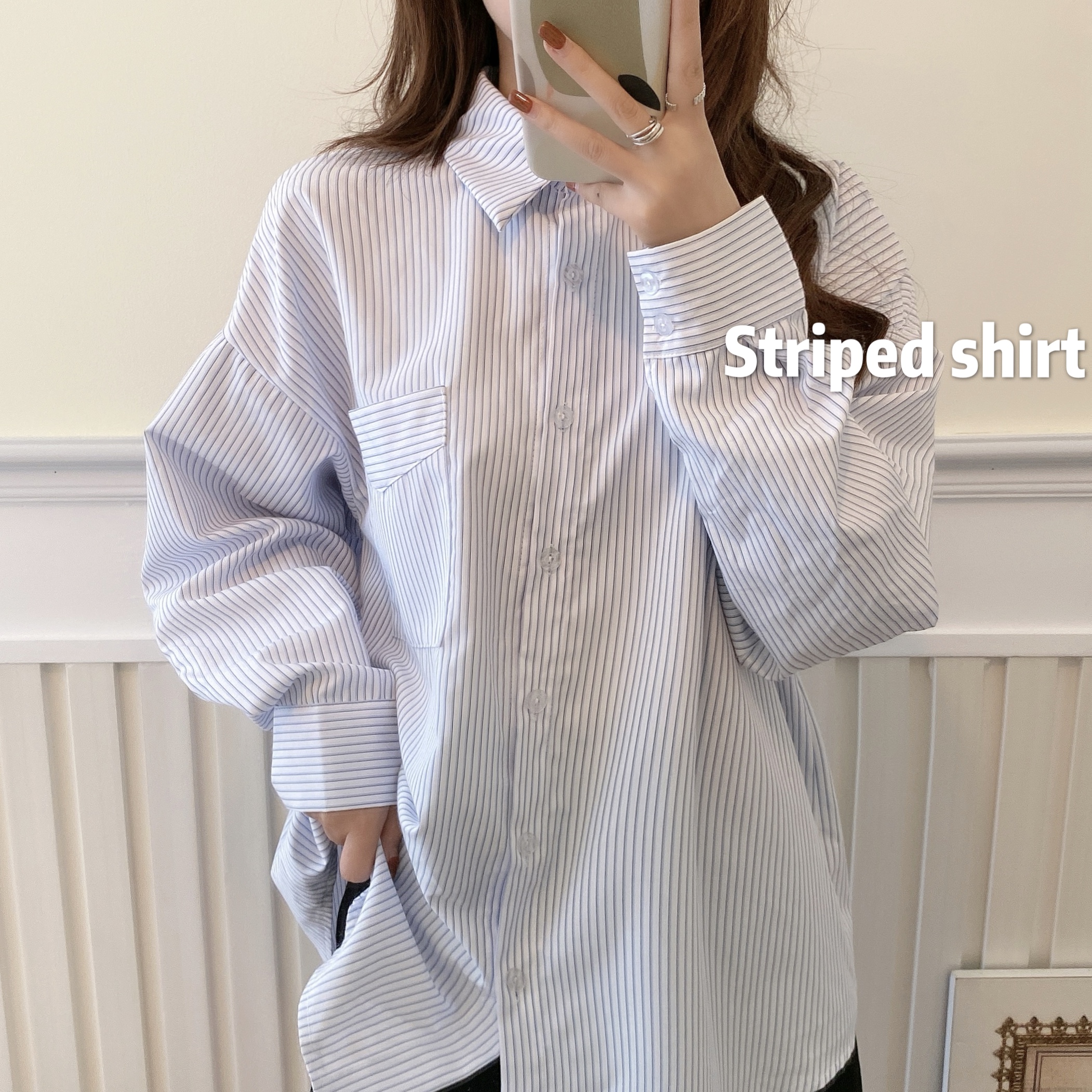 Áo sơ mi tay dài dáng rộng họa tiết kẻ sọc phối túi phong cách đơn giản cho nữ | BigBuy360 - bigbuy360.vn