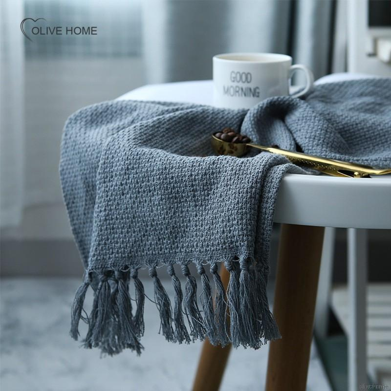 Khăn trải bàn phối tua trang trí khi chụp ảnh