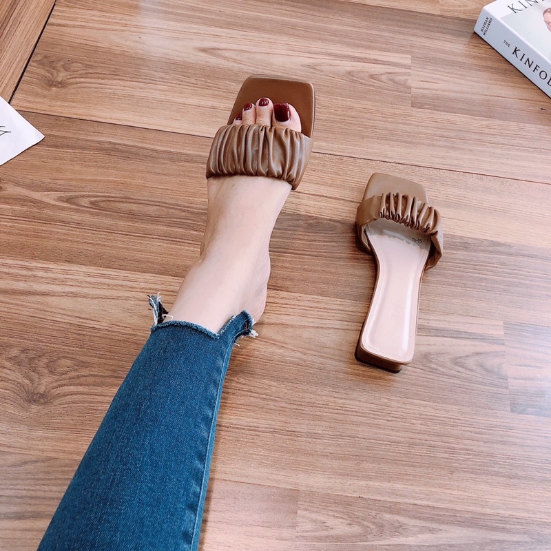 Dép bản ngang quai nhúm 2p mũi vuông cực xinh với thiết kế gót vuông rất dễ đi ạ - Chi Chanh Store