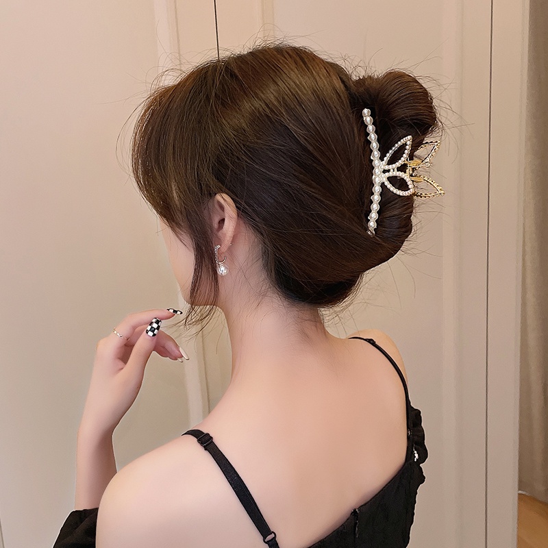 Kẹp Tóc Tai Thỏ Kim Loại Đính Ngọc Trai Dễ Thương